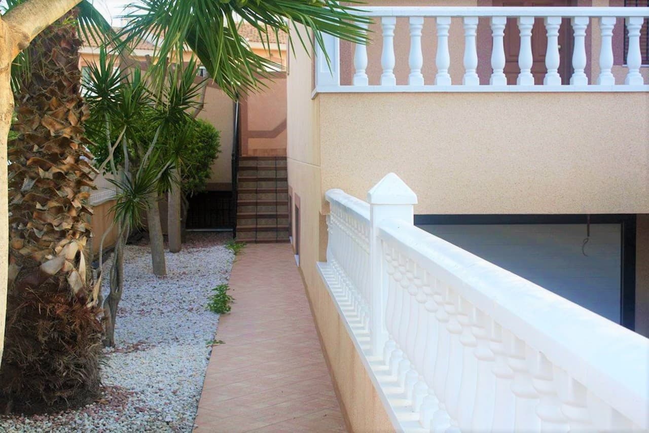 2 bed Townhouse in Los Altos