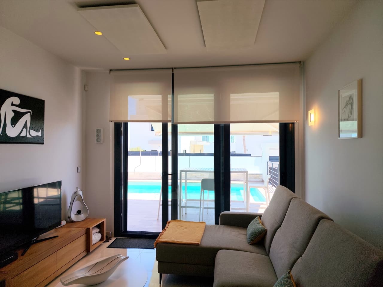 Villa - Chalet de 3 dormitorios en San Miguel de Salinas - 4