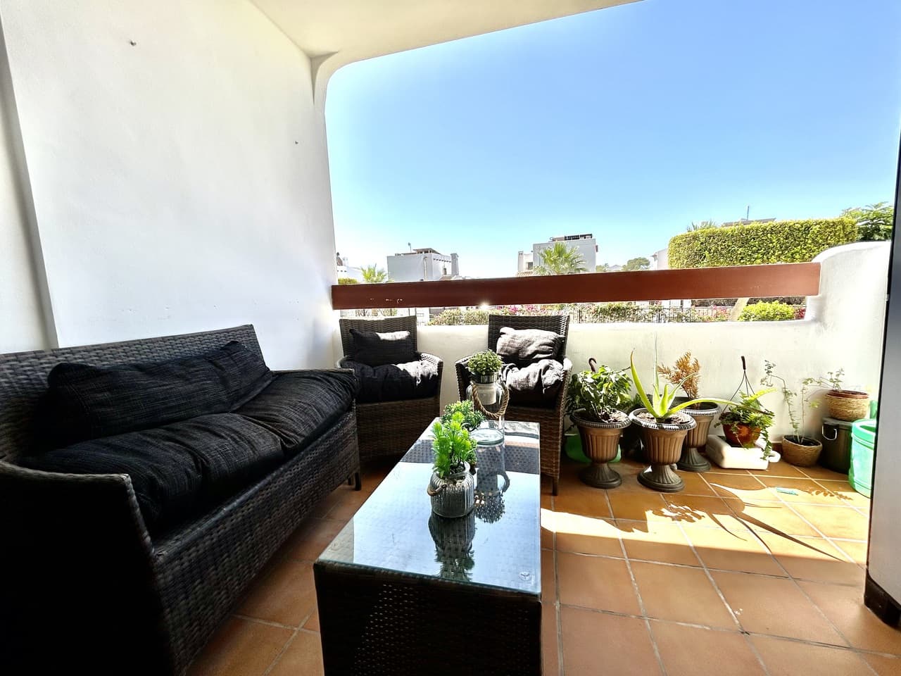 2 bed Middle Floor Apartment in Villamartin - 24