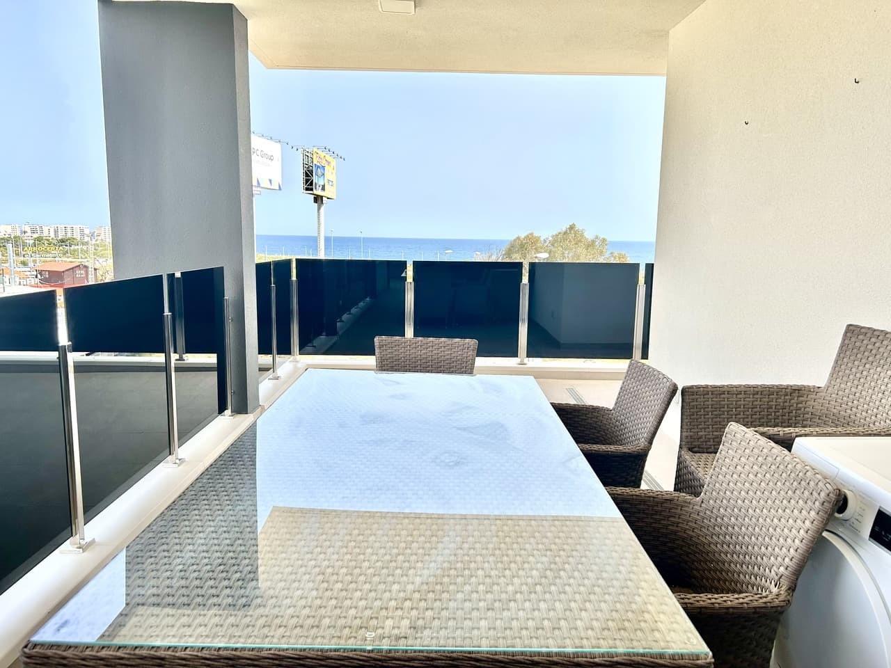 Tussenverdieping Appartement met 3 slaapkamers in Playa Flamenca - 33