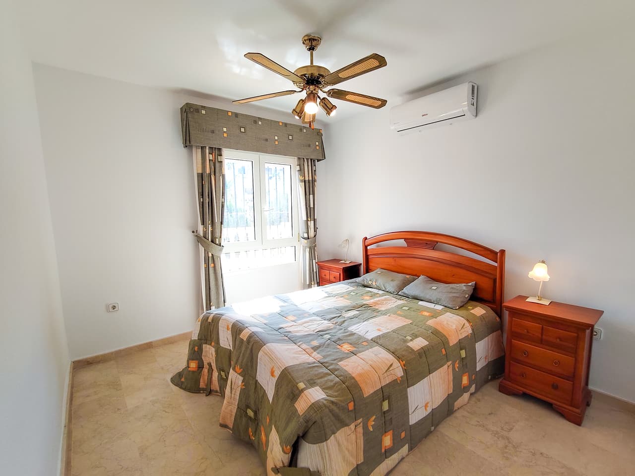 Villa - Chalet de 3 dormitorios en Villamartin - 19