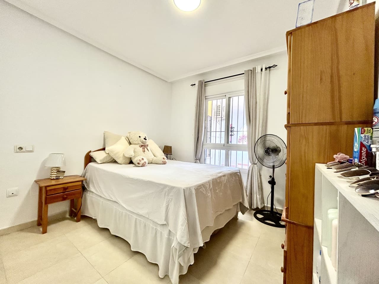 2 bed Middle Floor Apartment in Villamartin - 12