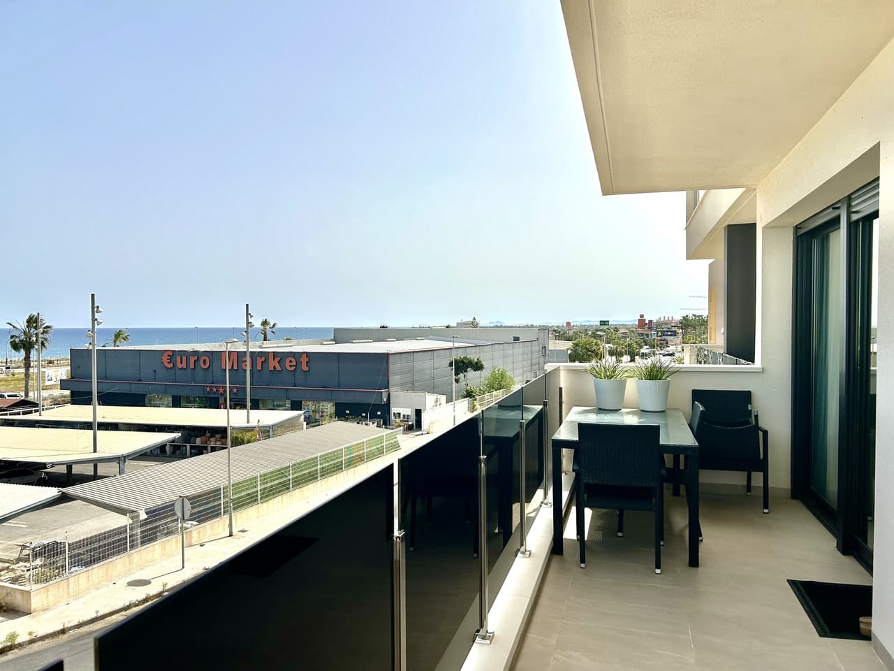 Tussenverdieping Appartement met 3 slaapkamers in Playa Flamenca - 31