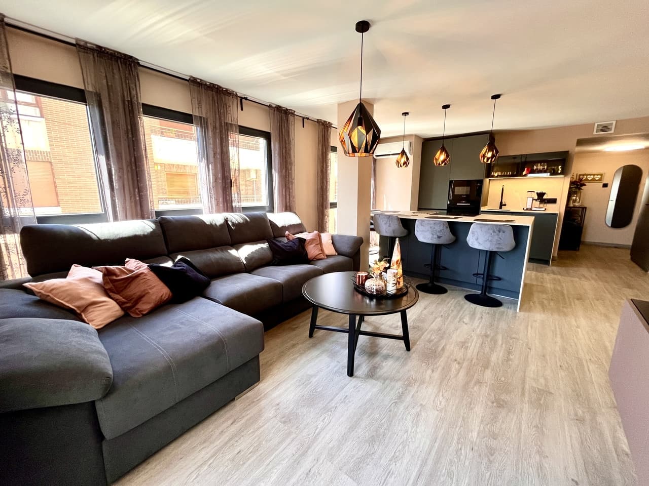 Tussenverdieping Appartement met 4 slaapkamers in Almoradi - 2