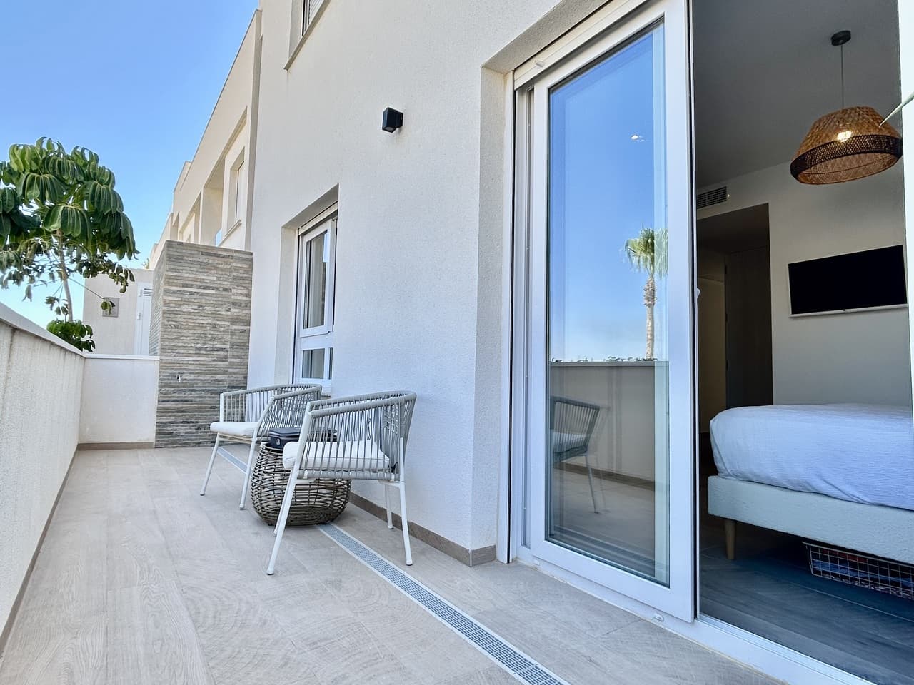 3 bed Middle Floor Apartment in La Finca Golf - 41