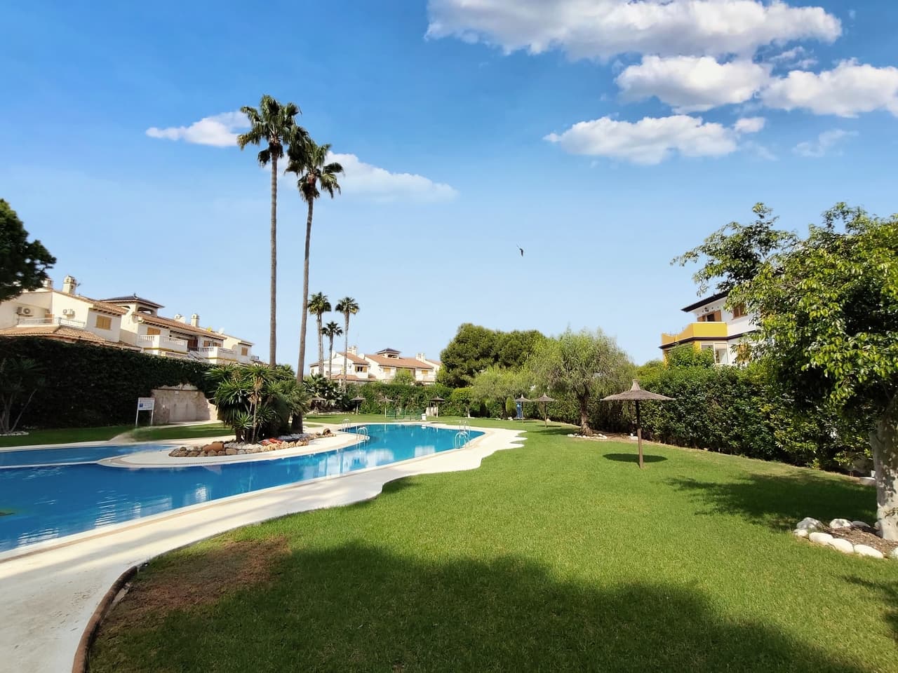 Tussenverdieping Appartement met 2 slaapkamers in Mil Palmeras