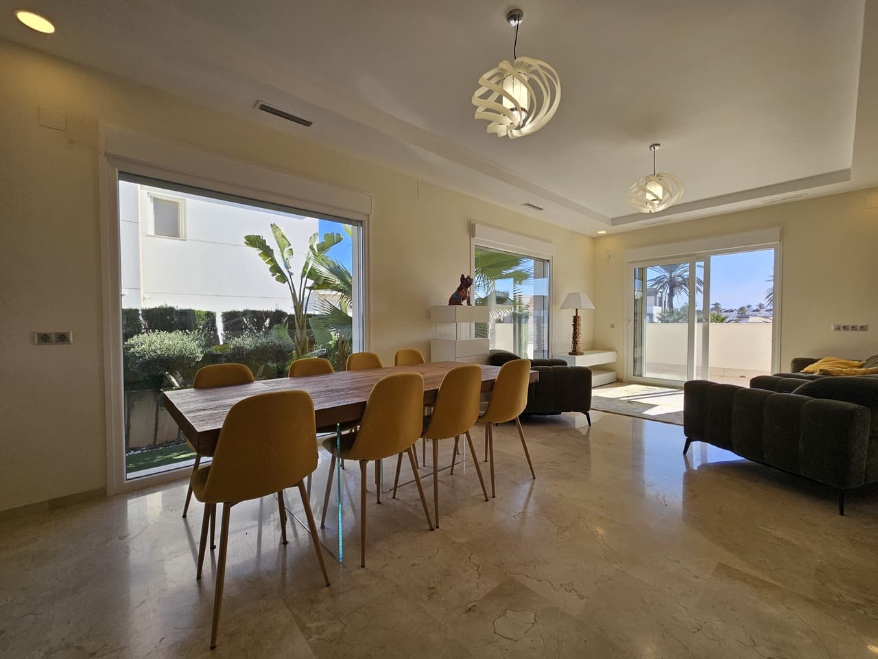 Vrijstaande Villa met 5 slaapkamers in La Zenia - 11