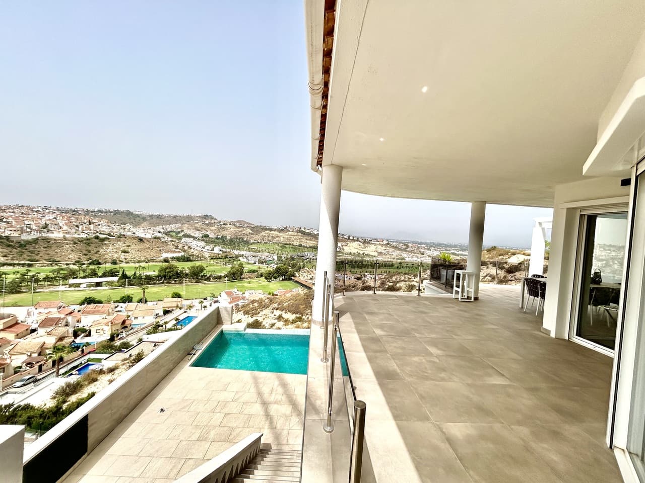 Villa - Chalet de 4 dormitorios en Ciudad Quesada - 2