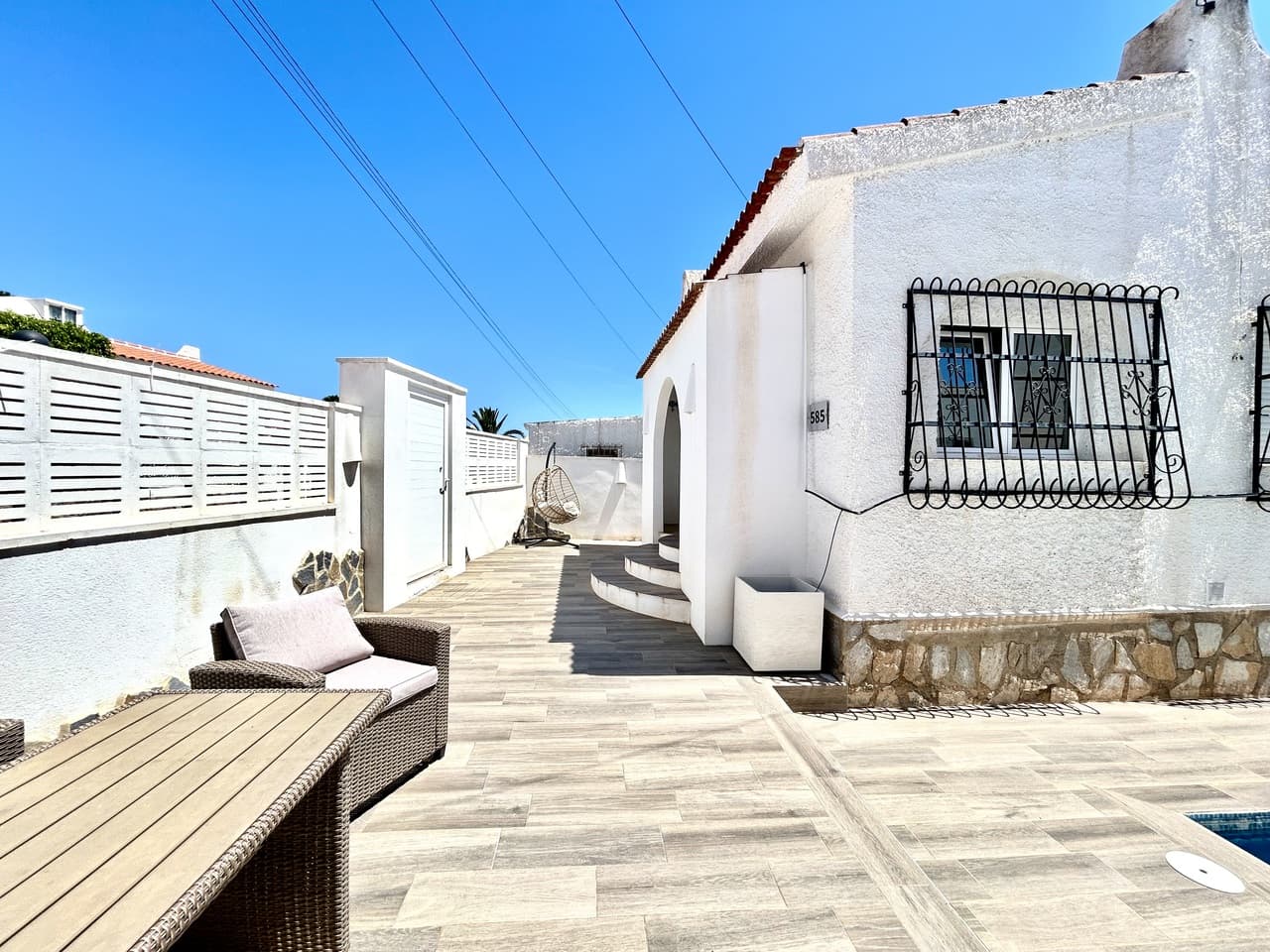 2 bed Detached Villa in Villamartin - 31