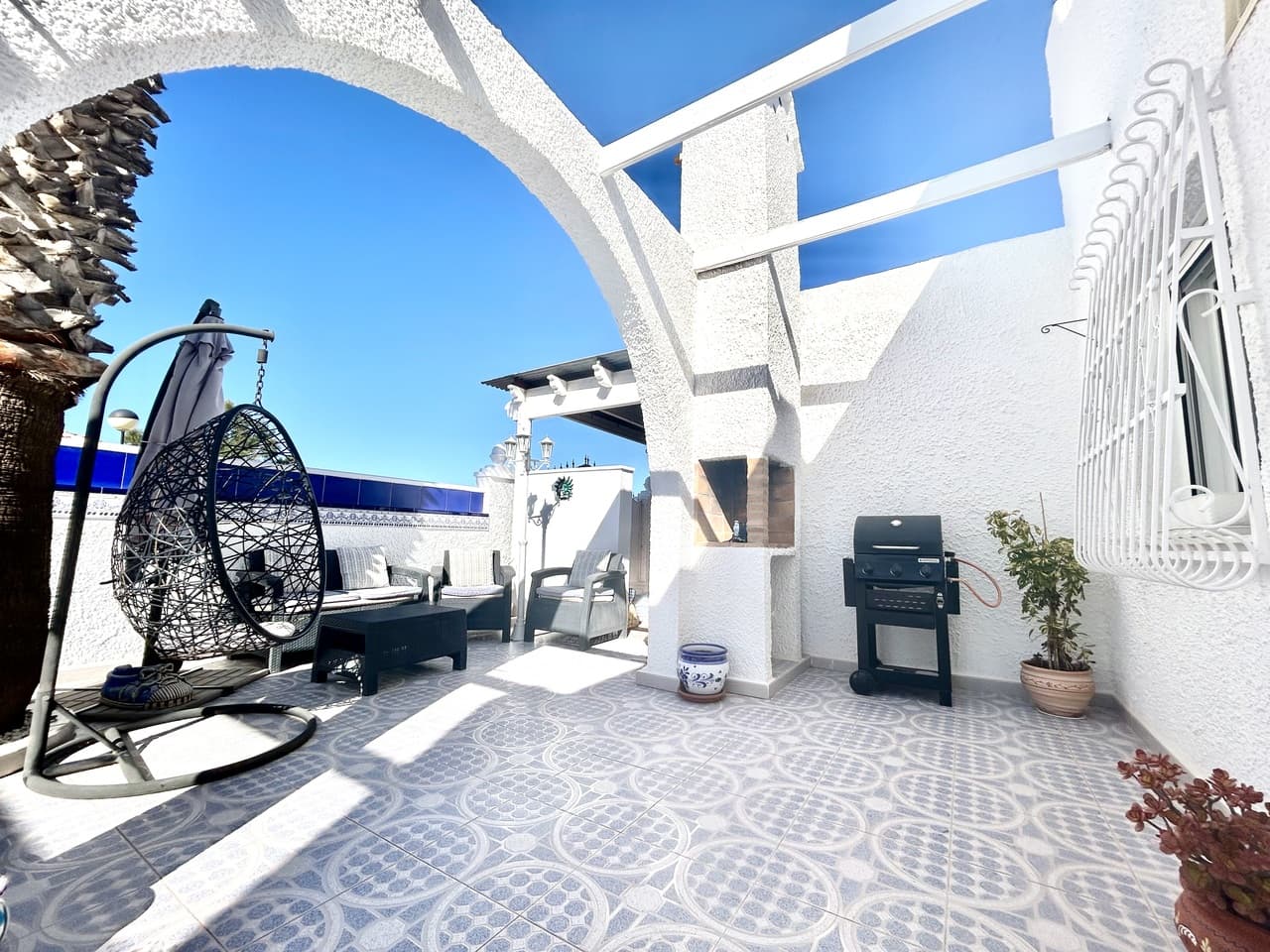 Villa - Chalet de 2 dormitorios en Villamartin - 37