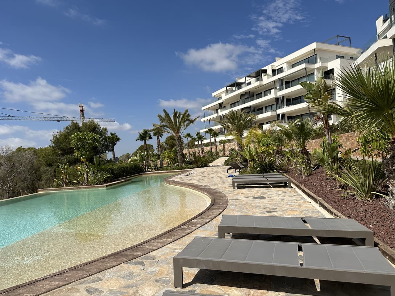 Apartamento Planta Media de 2 dormitorios en Las Colinas Golf - 33