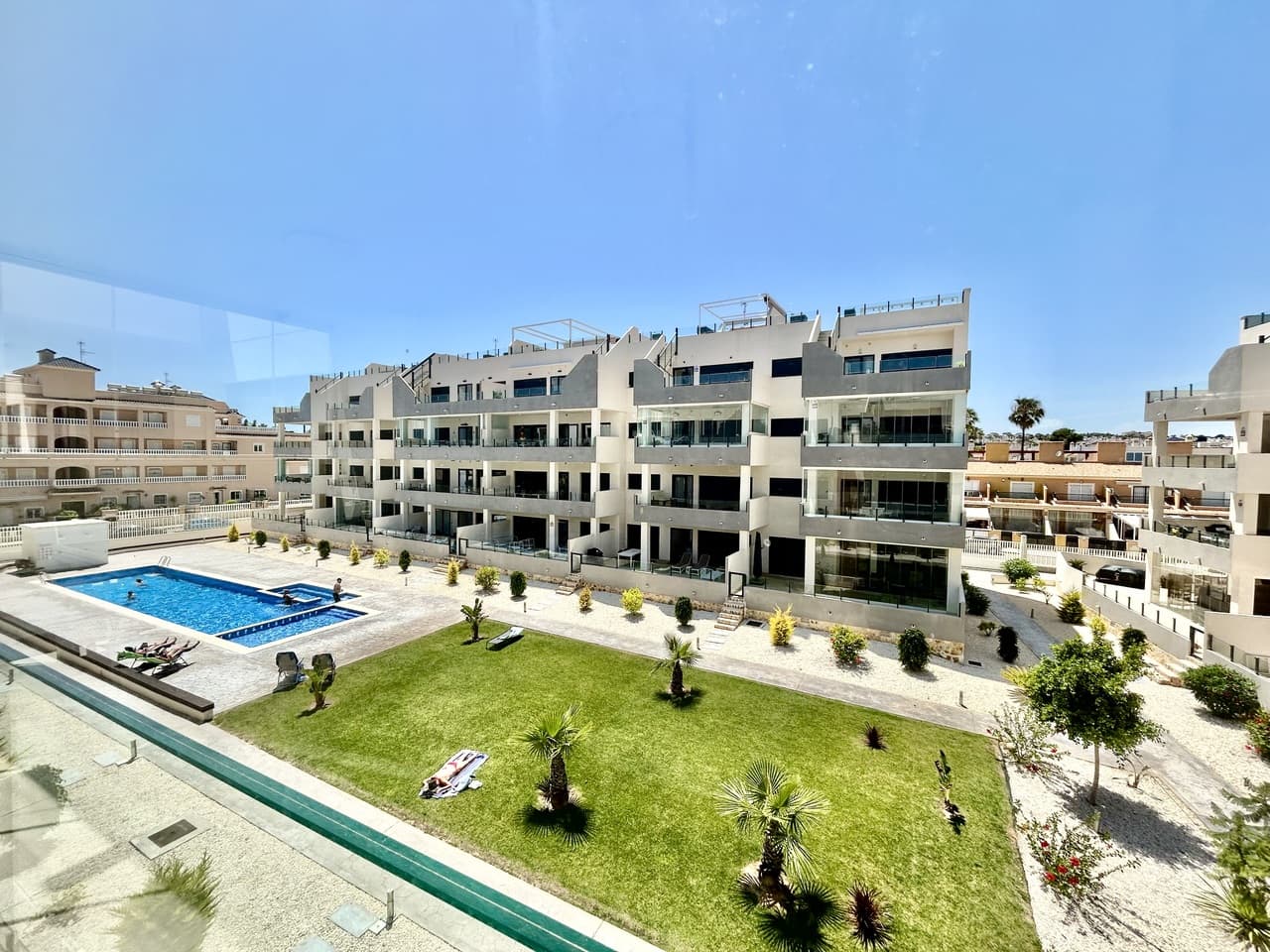 Apartamento Planta Media de 3 dormitorios en Los Dolses - 37