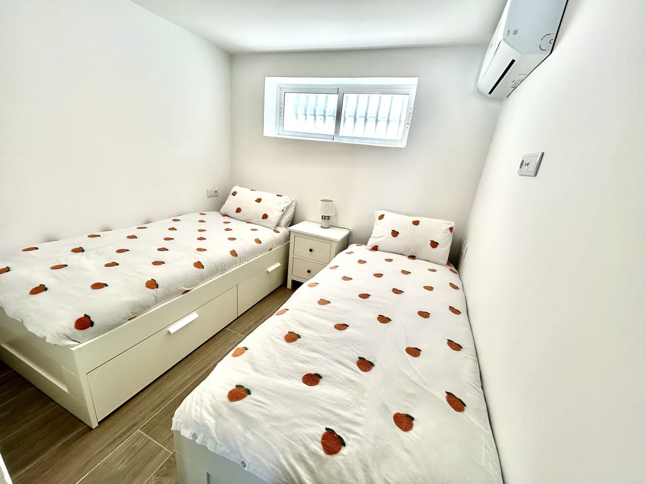 Villa - Chalet de 5 dormitorios en Villamartin - 35