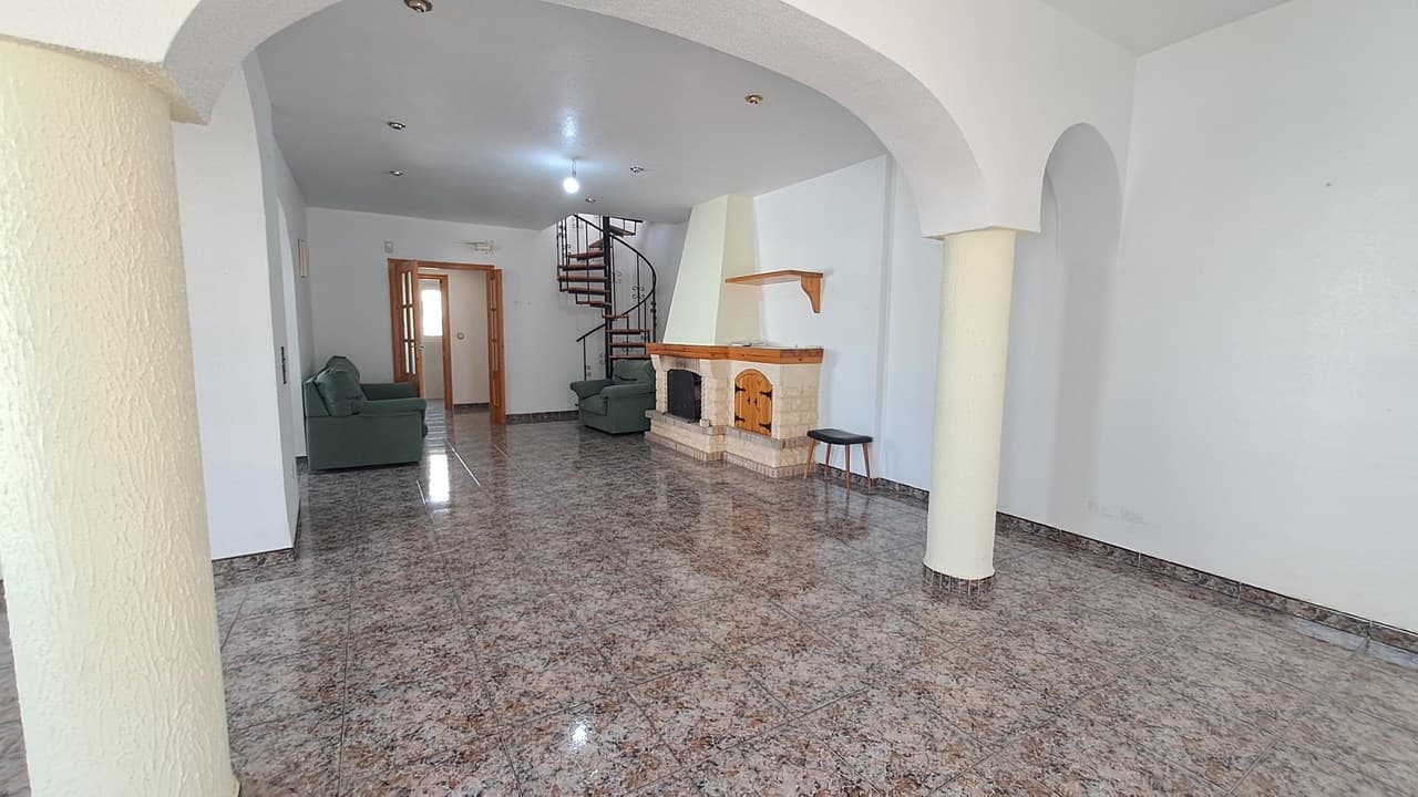 Villa - Chalet de 5 dormitorios en Villamartin - 6