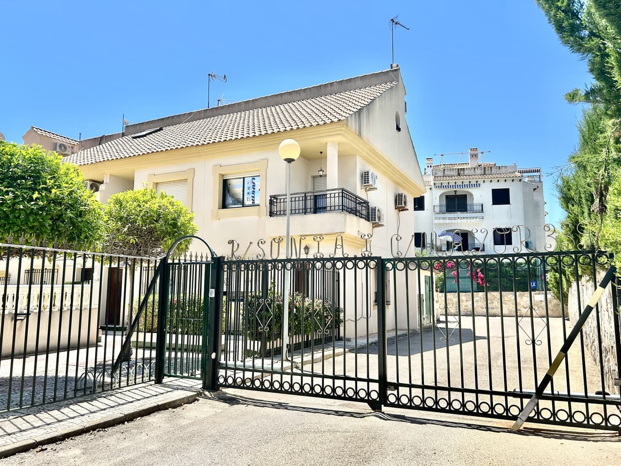 Geschakelde Woning met 3 slaapkamers in La Zenia - 32