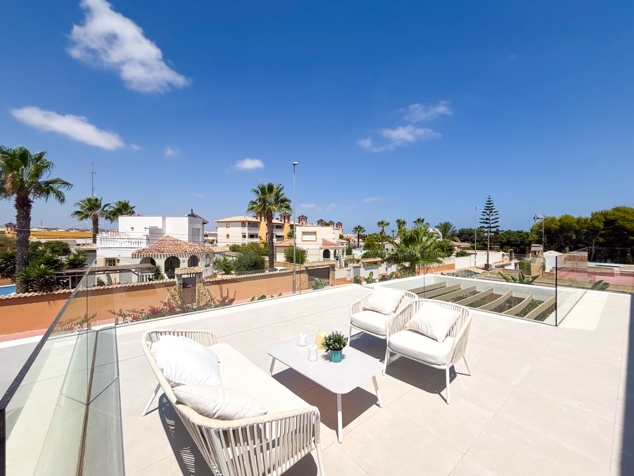Villa - Chalet de 3 dormitorios en Cabo Roig - 43