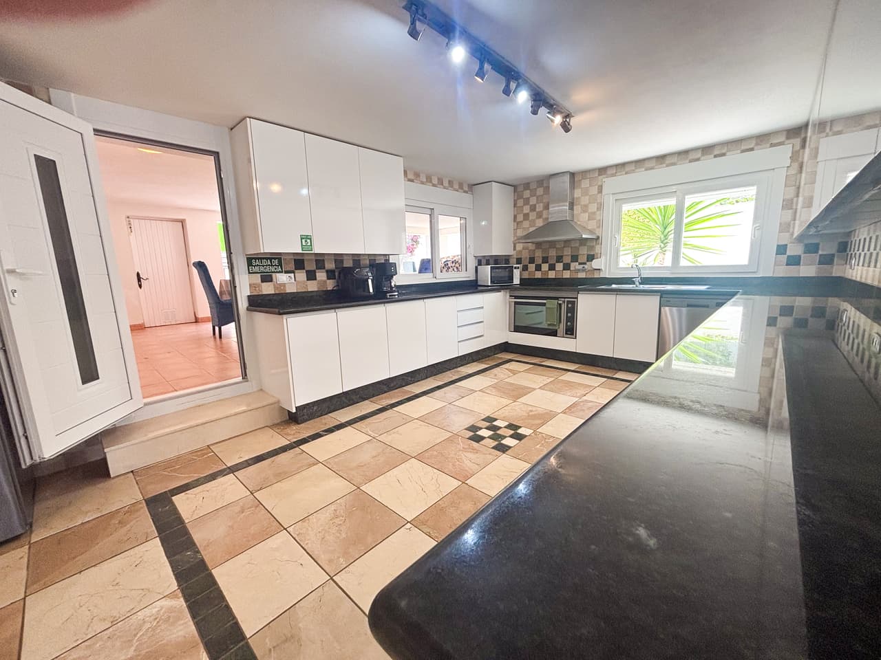 Villa - Chalet de 7 dormitorios en Dehesa de Campoamor - 26