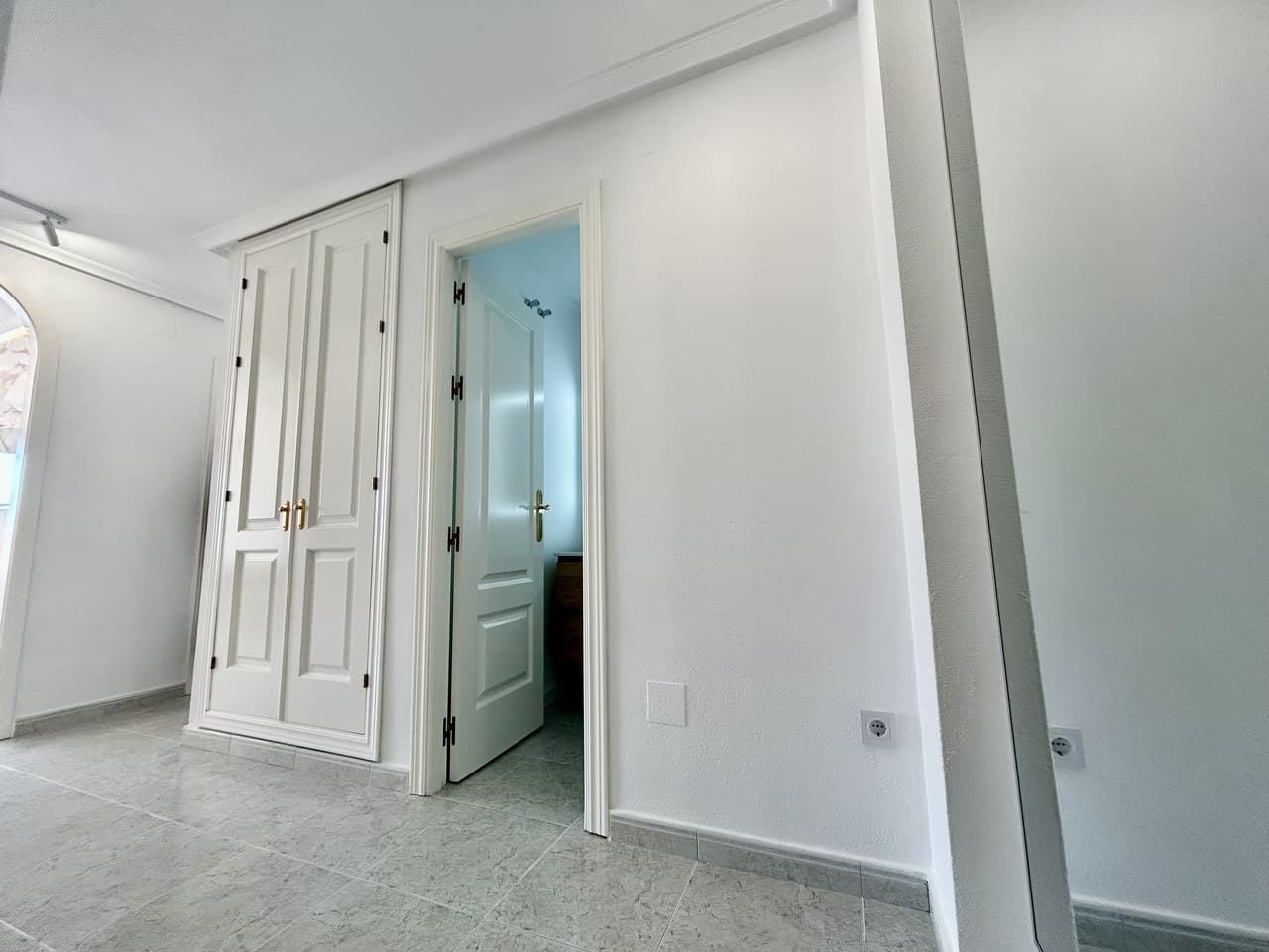 Apartamento Planta Media de 2 dormitorios en Villamartin - 19