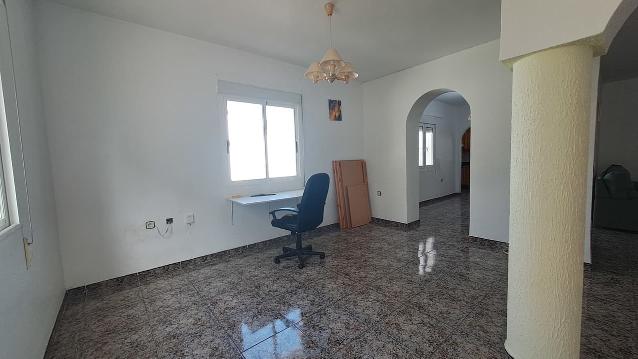 Villa - Chalet de 5 dormitorios en Villamartin - 7