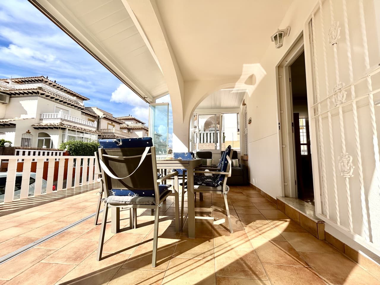 Geschakelde Woning met 2 slaapkamers in Cabo Roig - 28