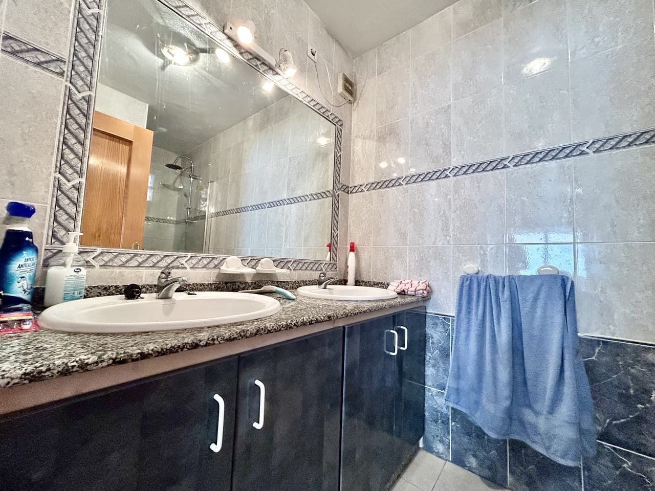 3 bed Middle Floor Apartment in La Zenia - 10