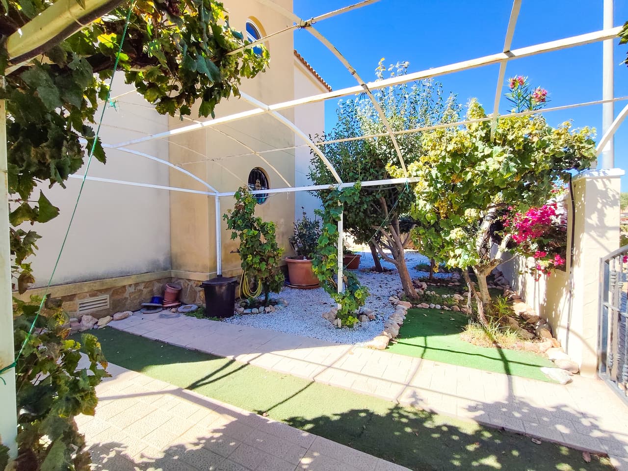 Apartamento Planta Media de 2 dormitorios en Cabo Roig - 27