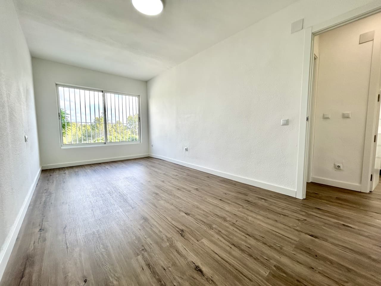 Apartamento Planta Media de 2 dormitorios en Villamartin - 14
