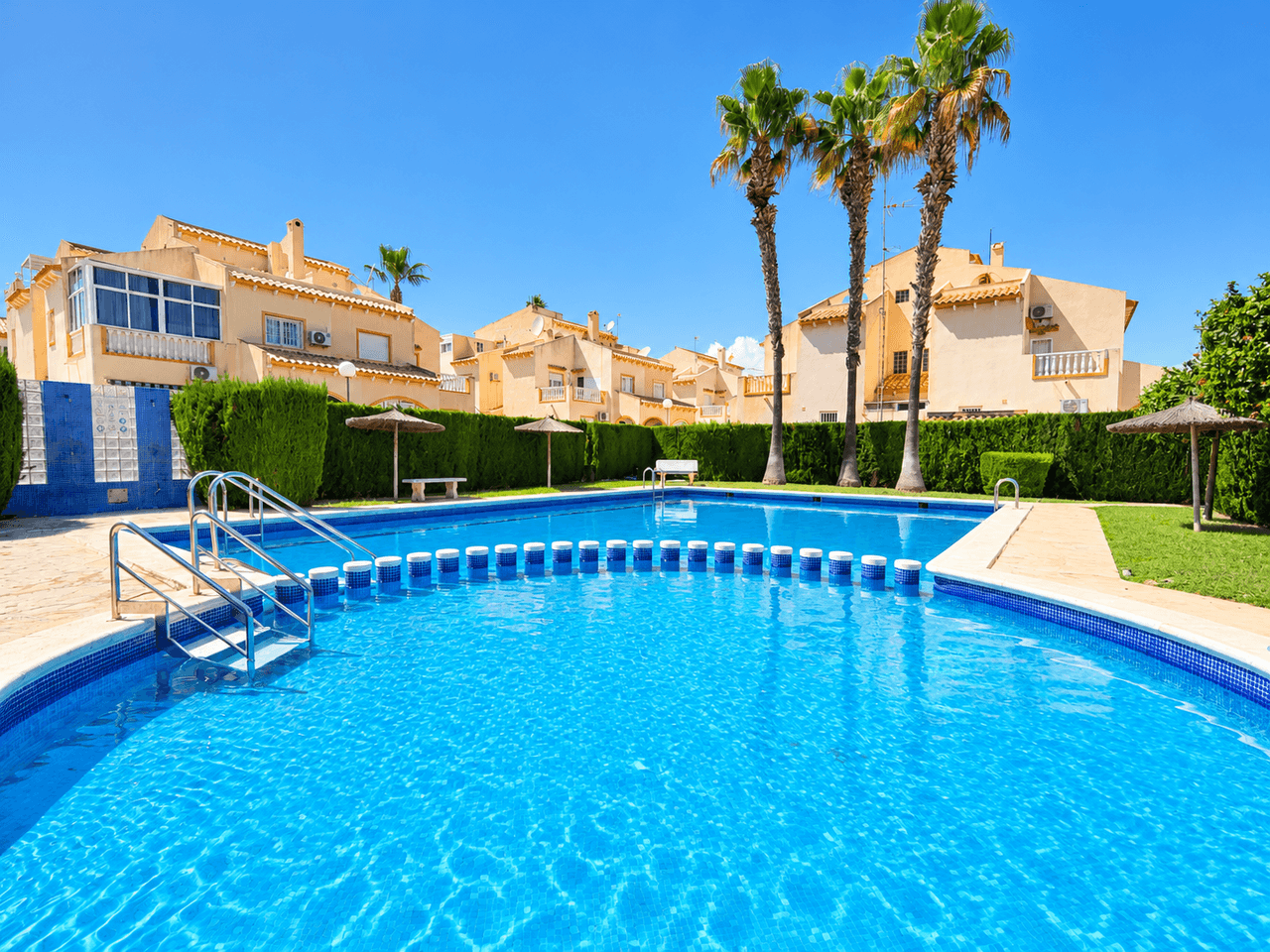 Geschakelde Woning met 2 slaapkamers in Playa Flamenca - 2