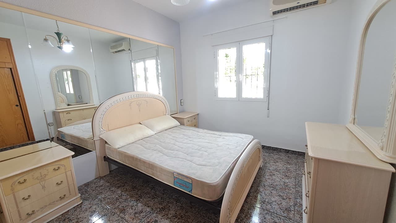 Villa - Chalet de 5 dormitorios en Villamartin - 20