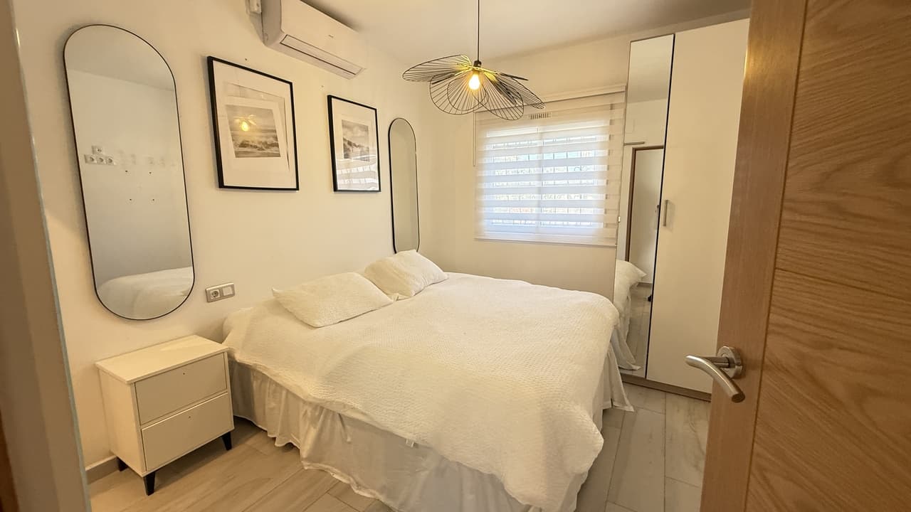 Villa - Chalet de 2 dormitorios en Villamartin - 32