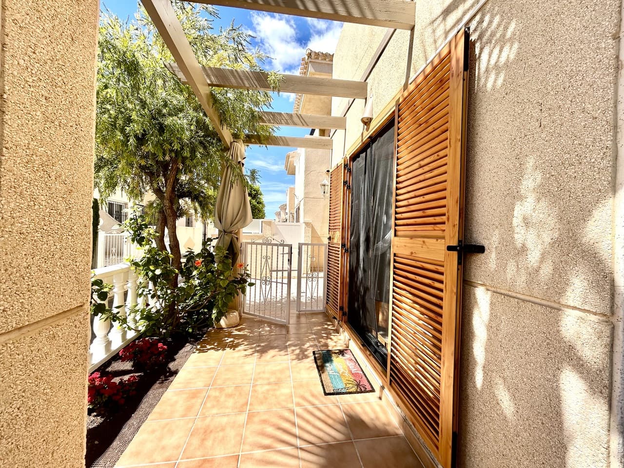 Geschakelde Woning met 2 slaapkamers in Playa Flamenca - 32