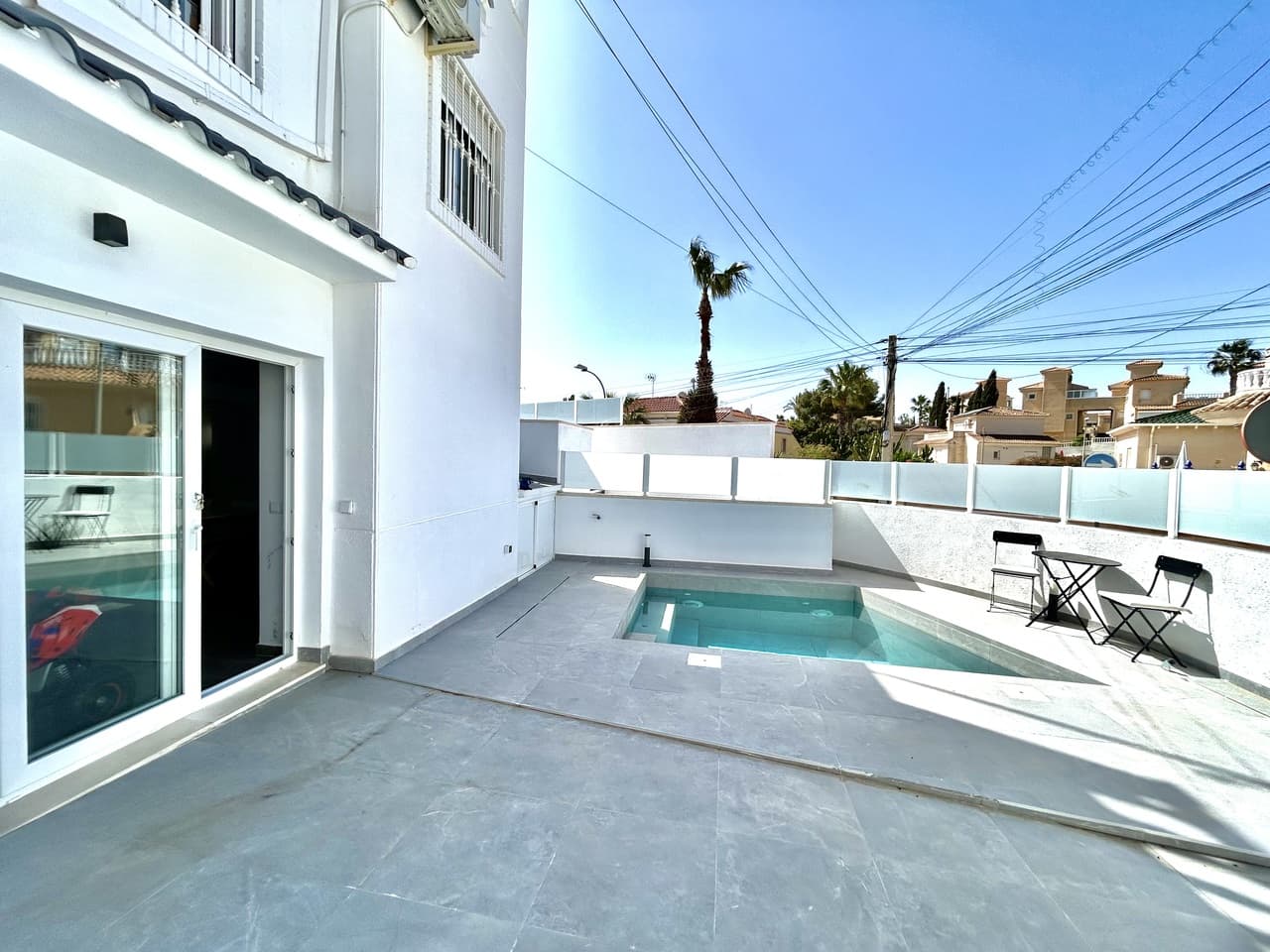 Villa - Chalet de 5 dormitorios en Villamartin - 29