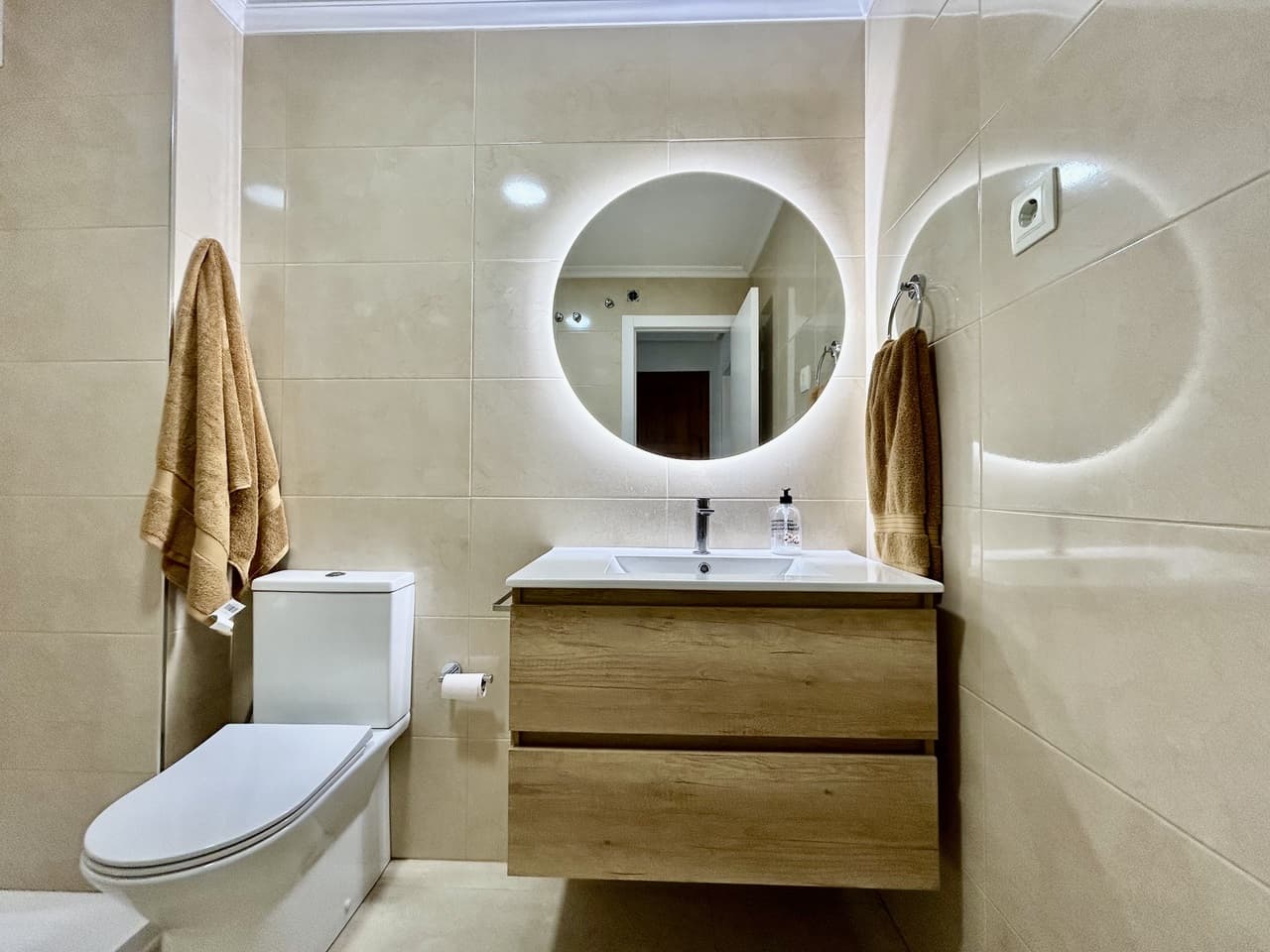 2 bed Middle Floor Apartment in Villamartin - 20