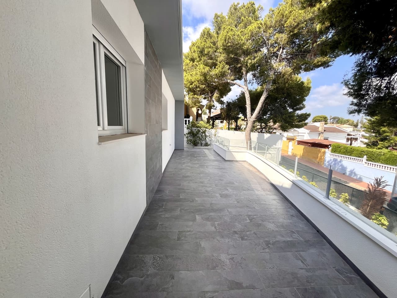 Villa - Chalet de 6 dormitorios en Los Balcones - 25