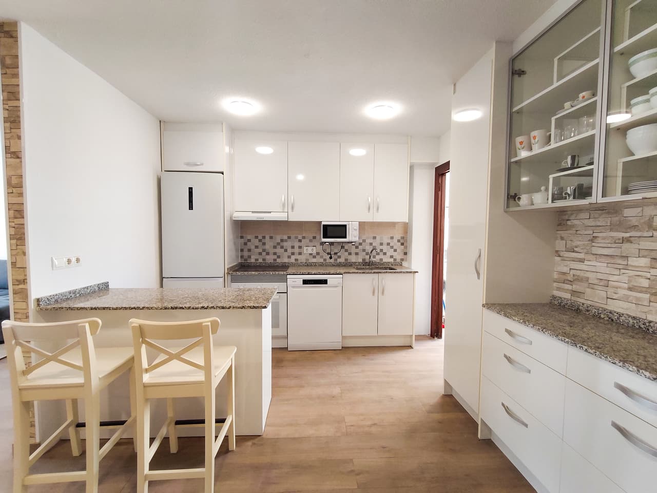 Tussenverdieping Appartement met 3 slaapkamers in Benijofar - 8