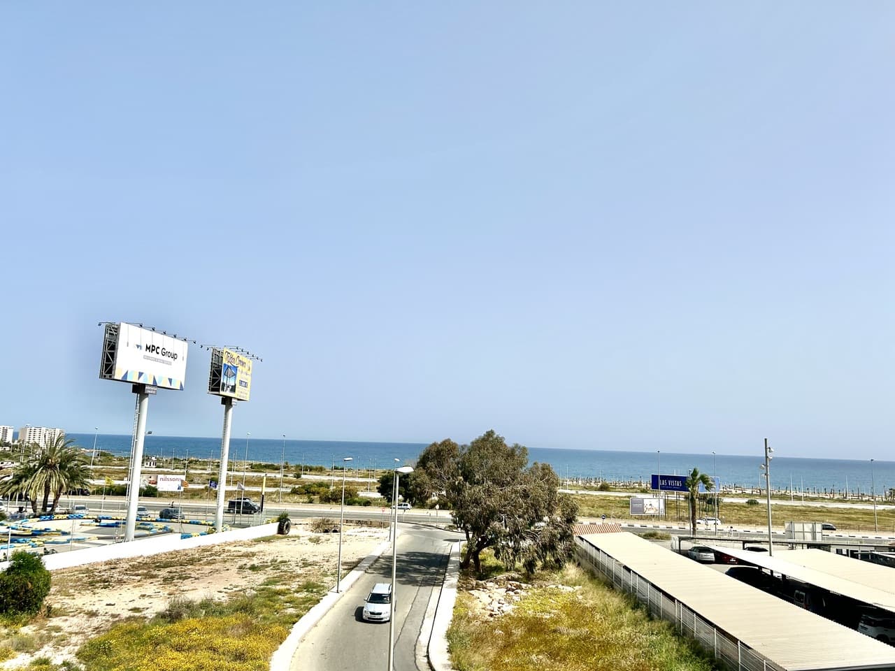 Tussenverdieping Appartement met 3 slaapkamers in Playa Flamenca - 32