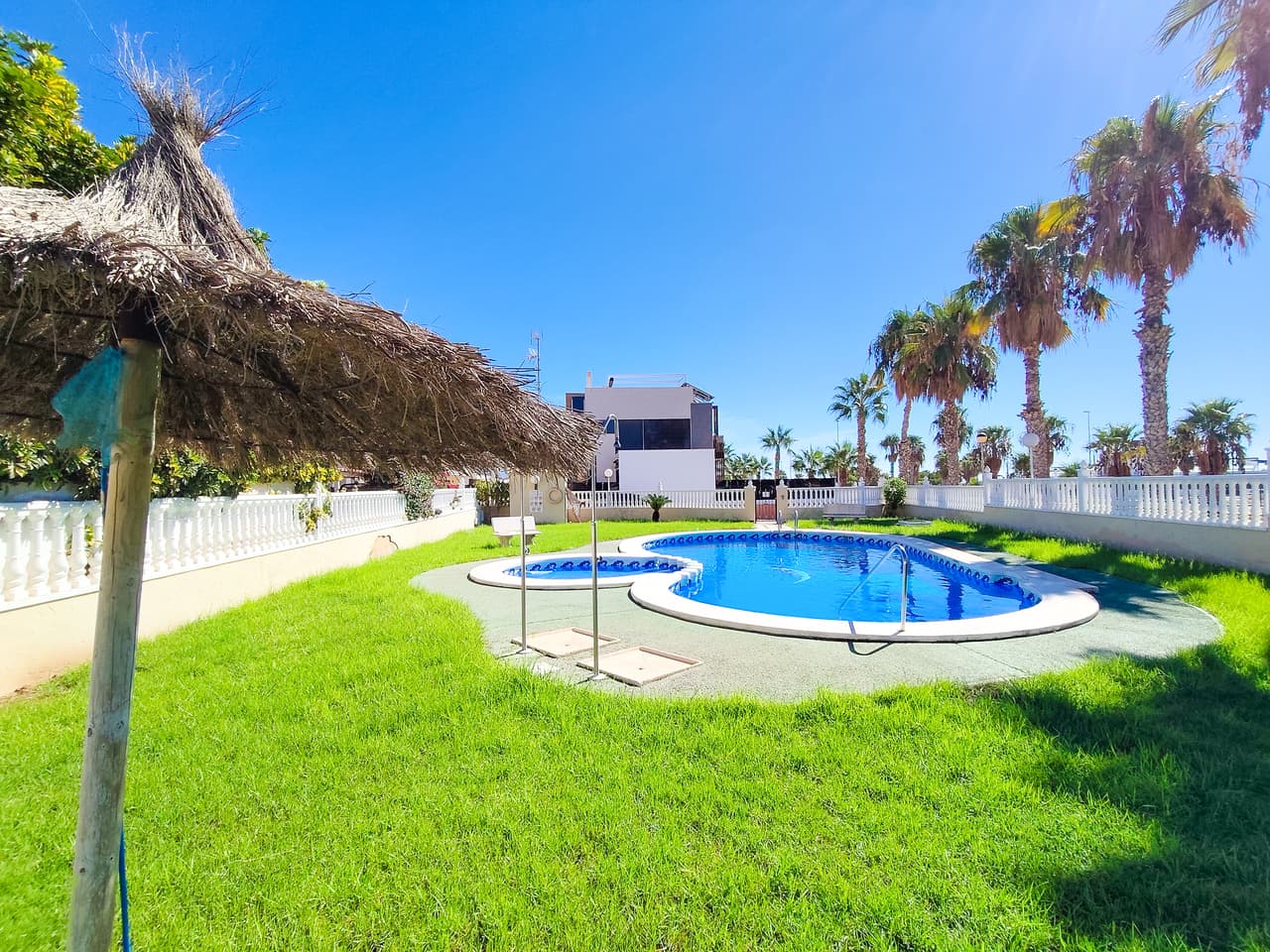 Apartamento Planta Media de 2 dormitorios en Cabo Roig - 31