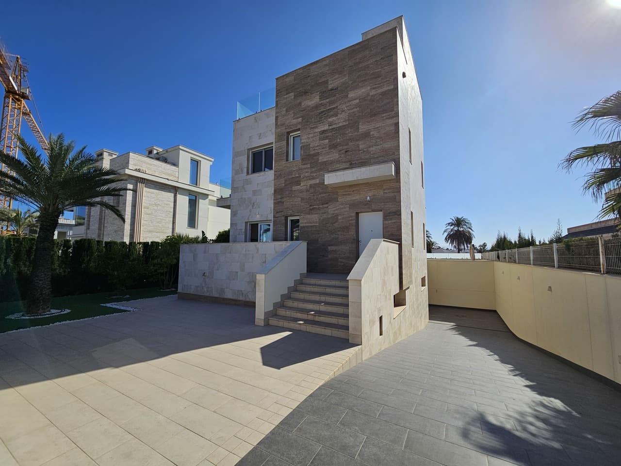 Vrijstaande Villa met 5 slaapkamers in La Zenia - 33