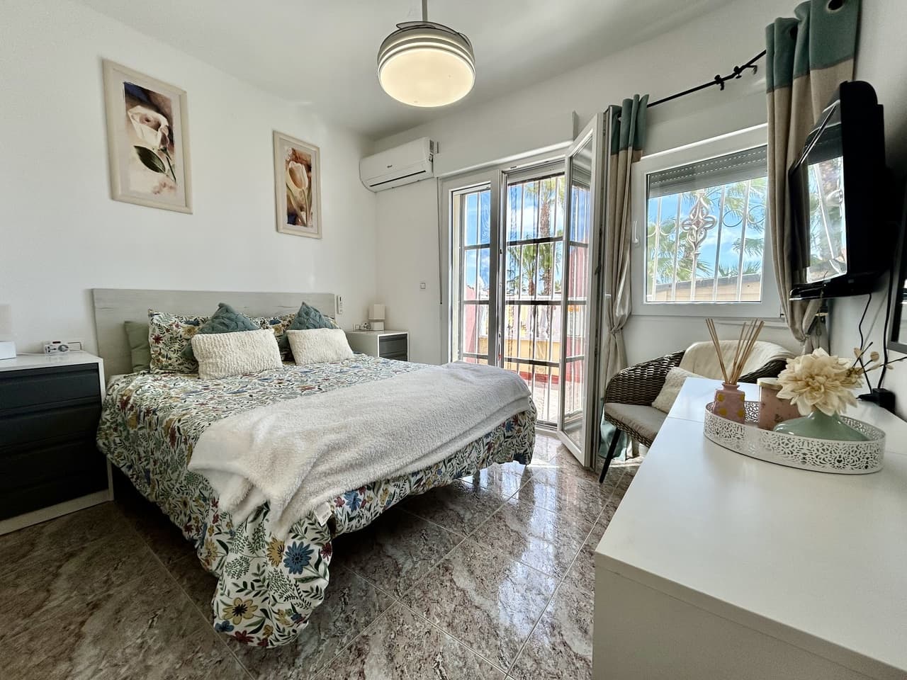 3 bed Townhouse in Cabo Roig - 11