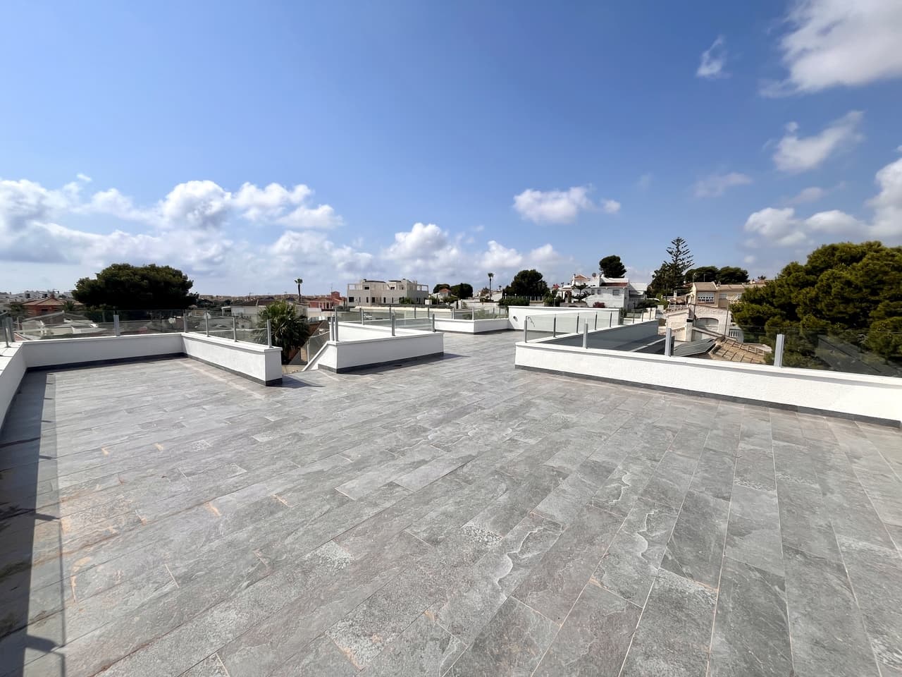 Villa - Chalet de 6 dormitorios en Los Balcones - 29