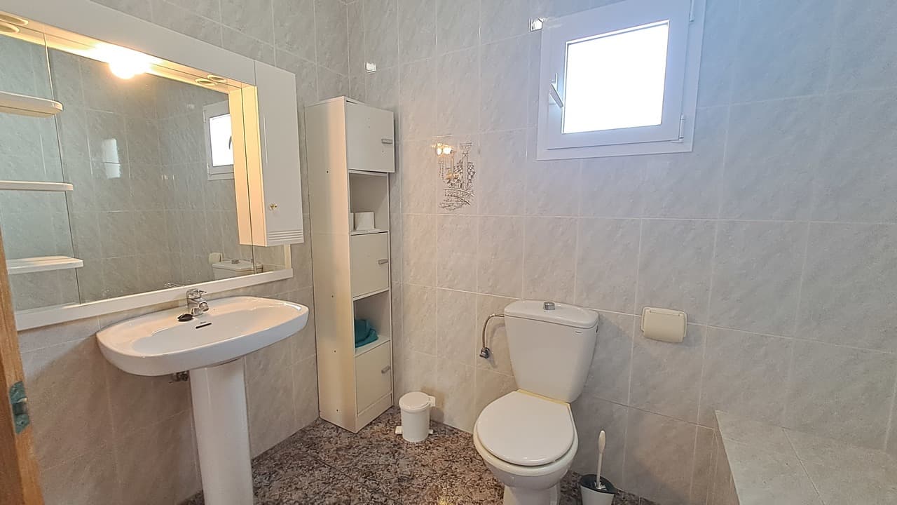 Villa - Chalet de 5 dormitorios en Villamartin - 16