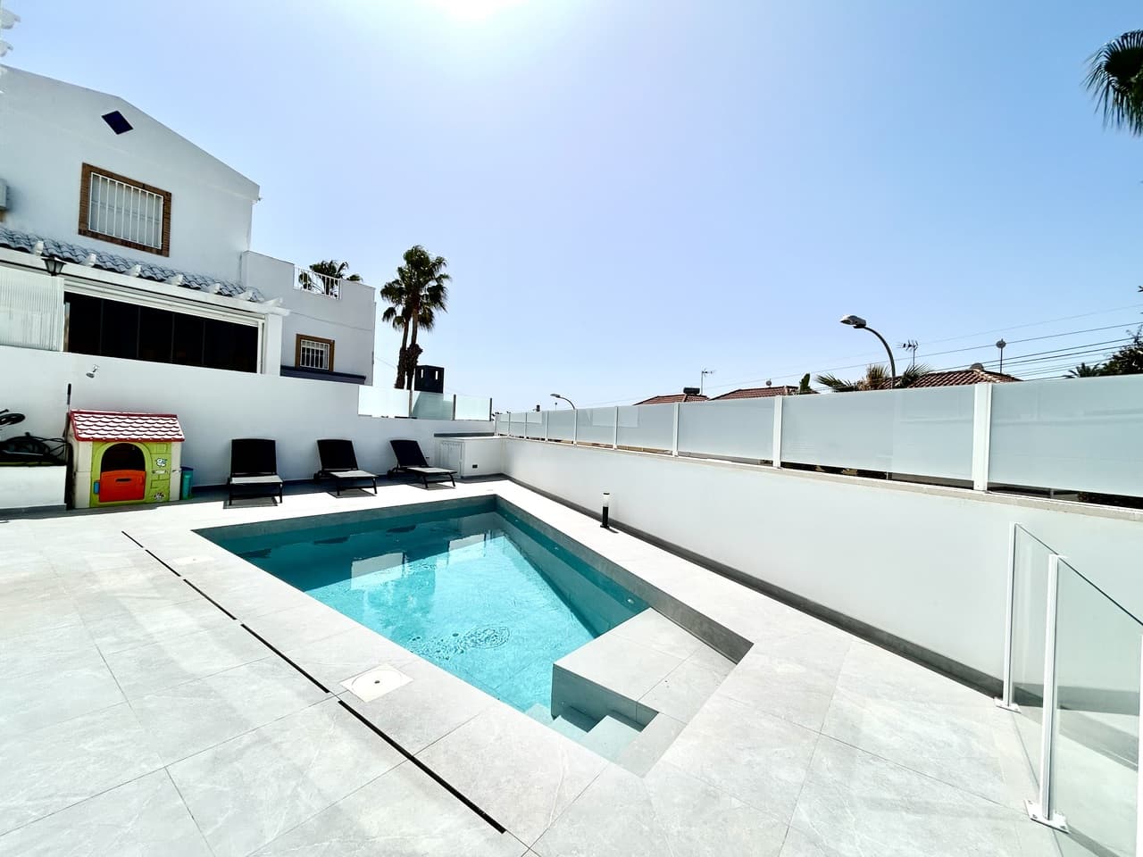 Villa - Chalet de 5 dormitorios en Villamartin - 43
