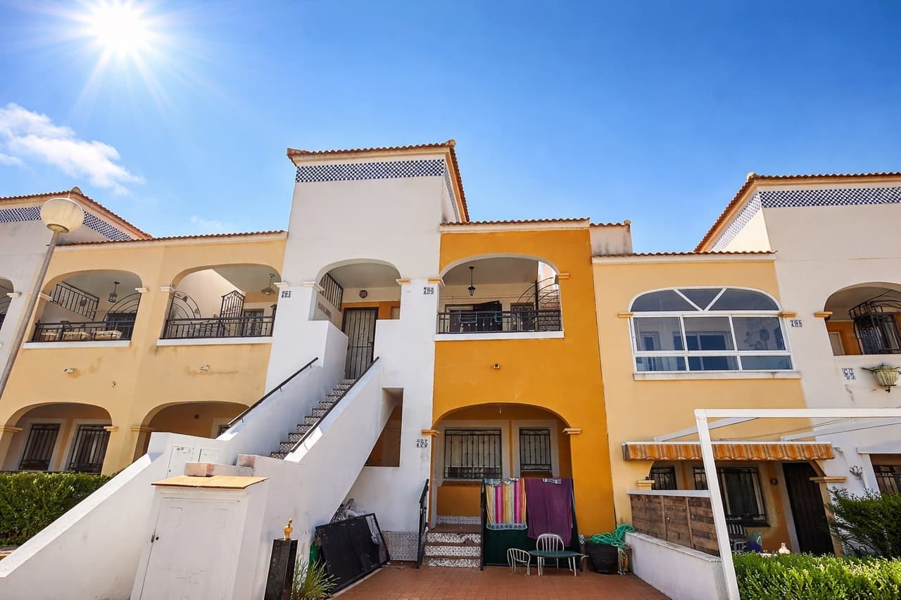 Apartamento Planta Media de 2 dormitorios en Los Altos - 1