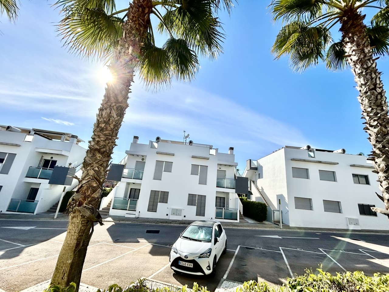 Apartamento Planta Media de 2 dormitorios en Punta Prima - 38