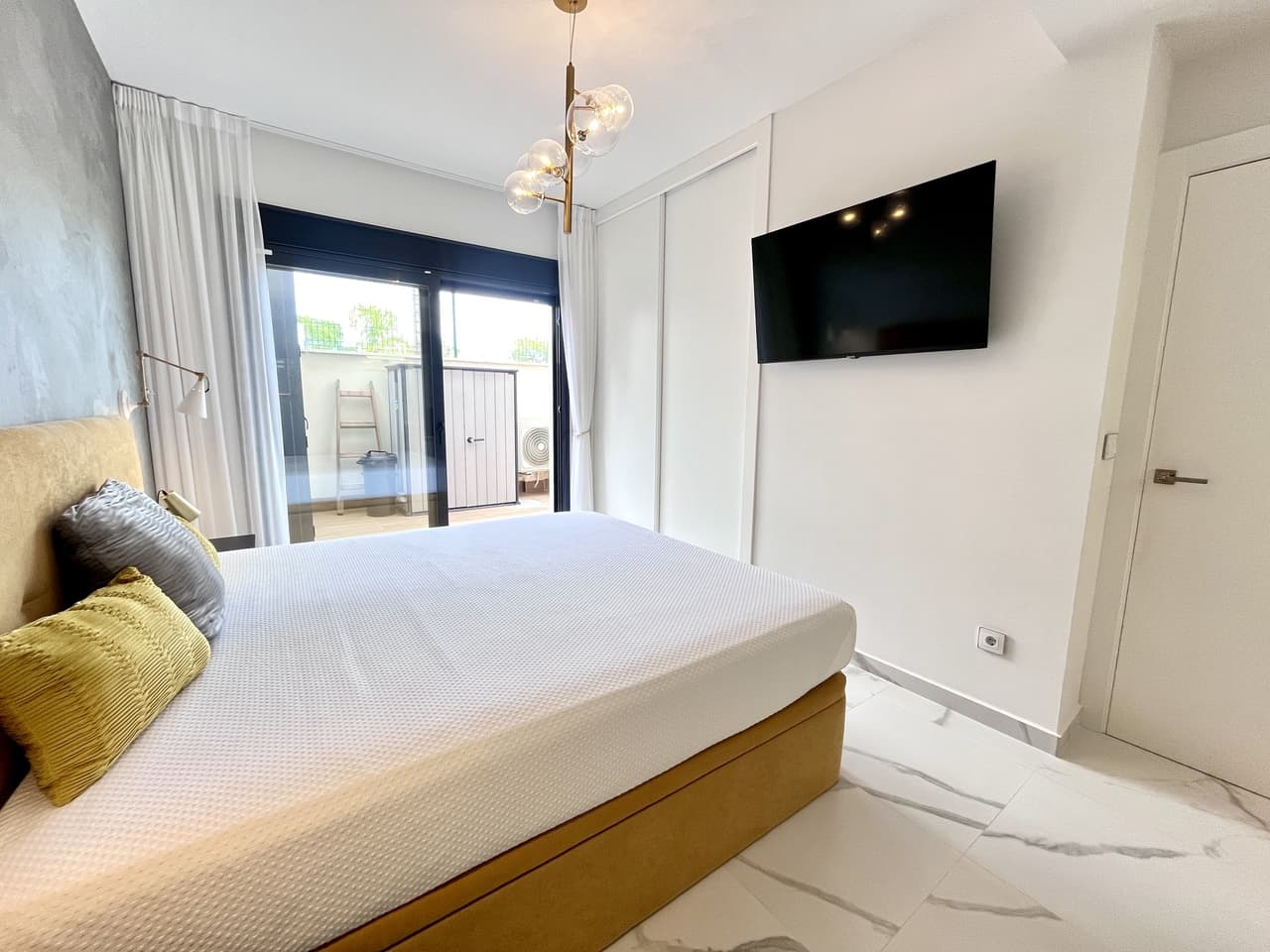 Tussenverdieping Appartement met 2 slaapkamers in San Miguel de Salinas - 8