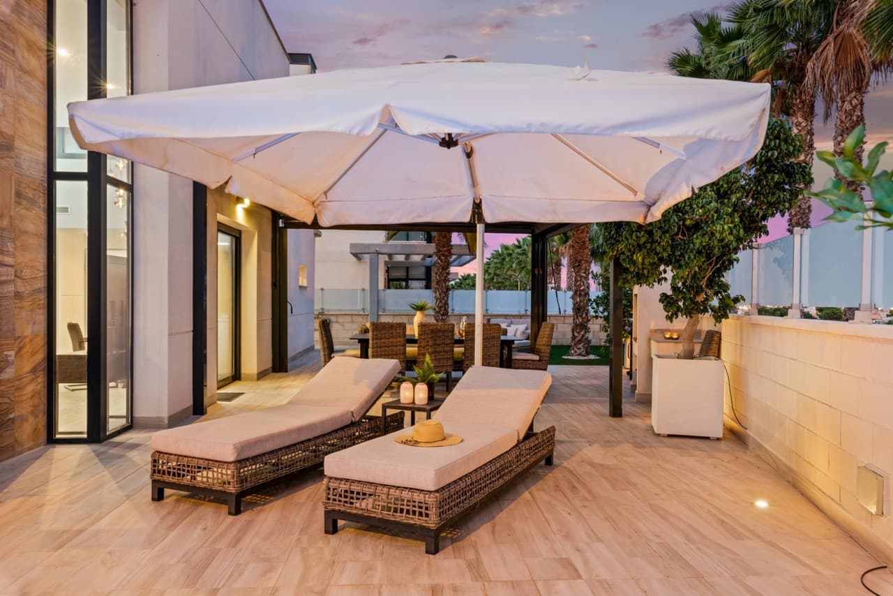 Villa - Chalet de 5 dormitorios en Cabo Roig - 17