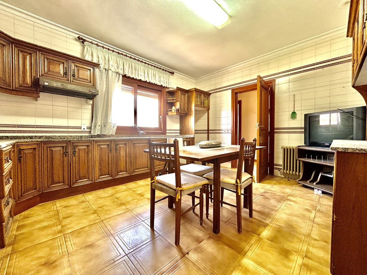 Villa - Chalet de 4 dormitorios en Santiago de la Ribera - 10