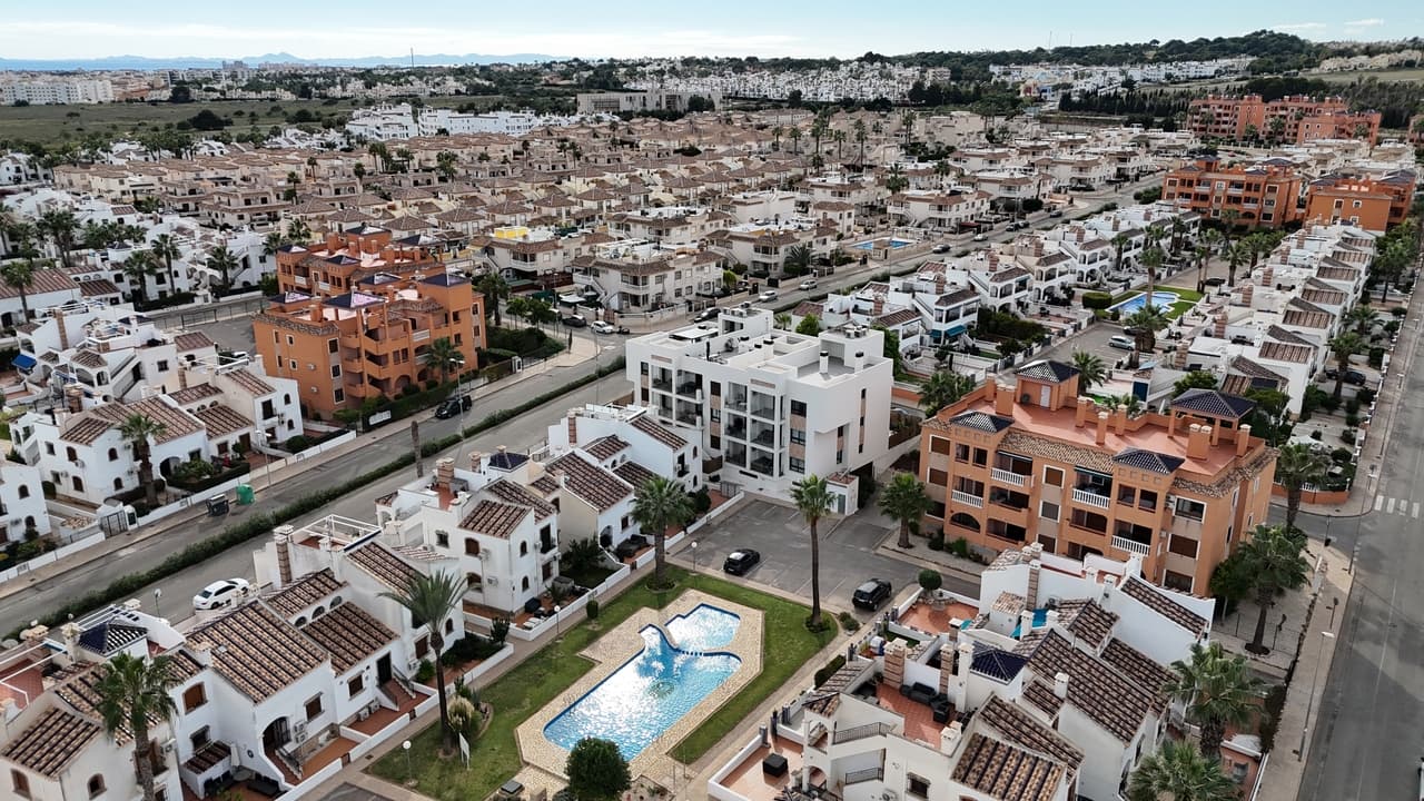 Penthouse met 2 slaapkamers in Villamartin - 2