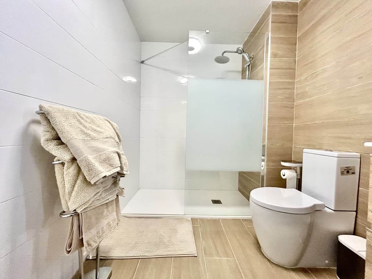 2 bed Middle Floor Apartment in Villamartin - 23