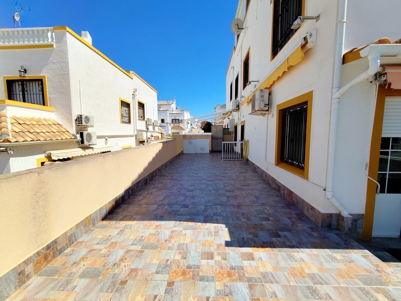 6 bed Townhouse in Los Altos - 28